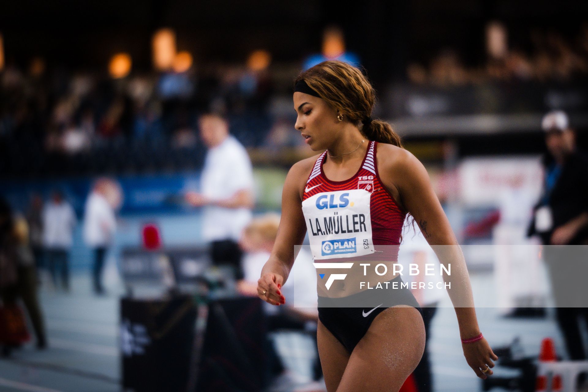 Laura Raquel Müller (Unterländer LG) am 18.02.2024 während den 71. Deutschen Leichtathletik-Hallenmeisterschaften in der QUARTERBACK Immobilien ARENA in Leipzig