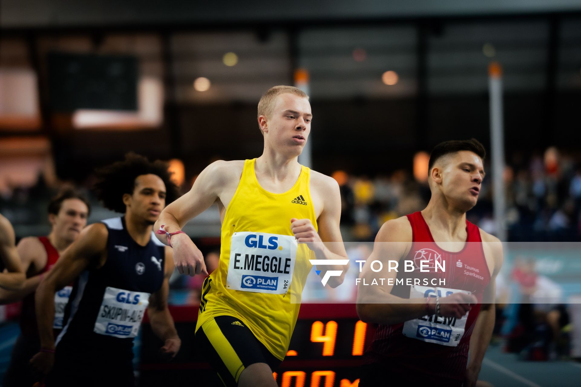 Emil Meggle (LG Göttingen) am 18.02.2024 während den 71. Deutschen Leichtathletik-Hallenmeisterschaften in der QUARTERBACK Immobilien ARENA in Leipzig