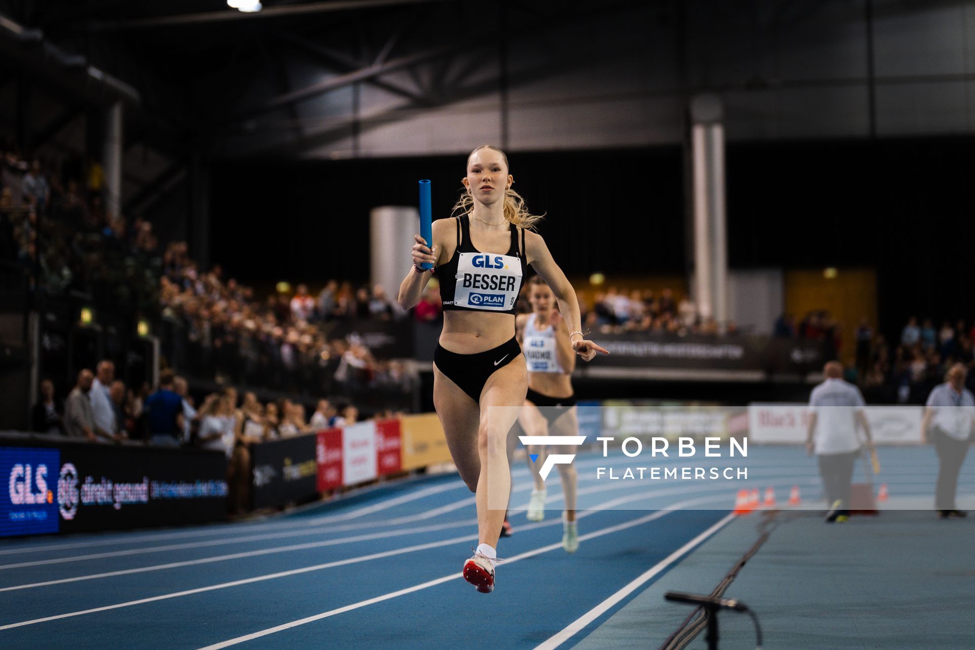 Mia Besser (SC DHfK Leipzig e.V. ) in der 4x200m Staffel am 18.02.2024 während den 71. Deutschen Leichtathletik-Hallenmeisterschaften in der QUARTERBACK Immobilien ARENA in Leipzig