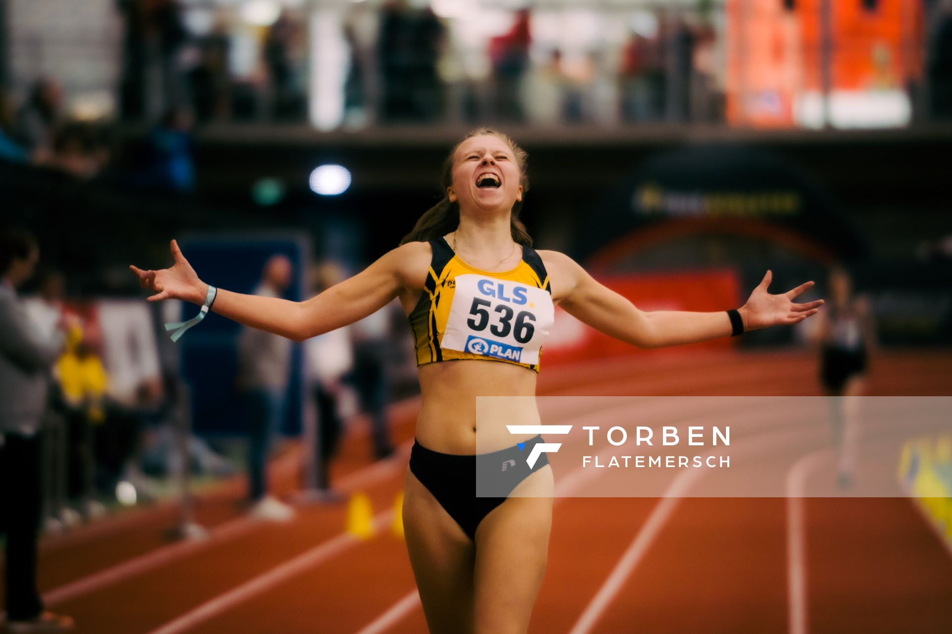 Kylie Garreis (LG Vogtland) waehrend der 55. Deutsche Jugend-Hallenmeisterschaften U20 am 24.02.2024 in der Helmut-Körnig-Halle in Dortmund