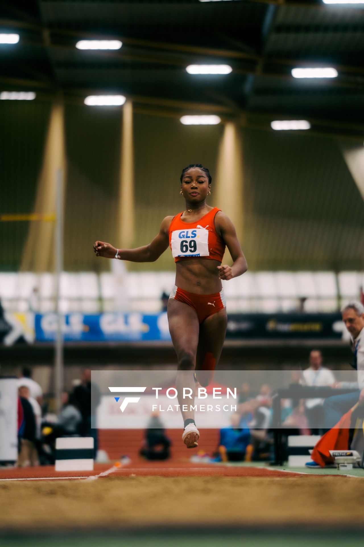 Grace Monono (LG Nord Berlin) waehrend der 55. Deutsche Jugend-Hallenmeisterschaften U20 am 24.02.2024 in der Helmut-Körnig-Halle in Dortmund