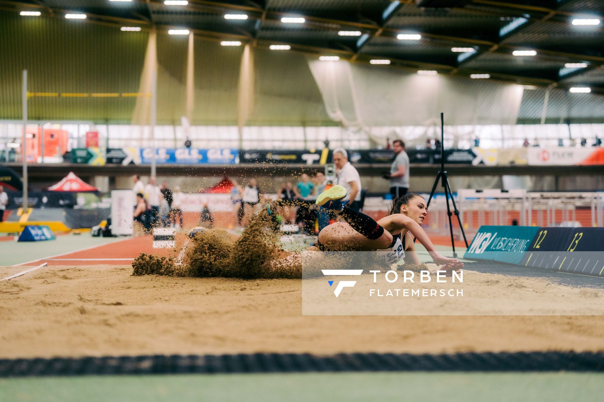 Yara Böhmer (ART Düsseldorf) waehrend der 55. Deutsche Jugend-Hallenmeisterschaften U20 am 24.02.2024 in der Helmut-Körnig-Halle in Dortmund