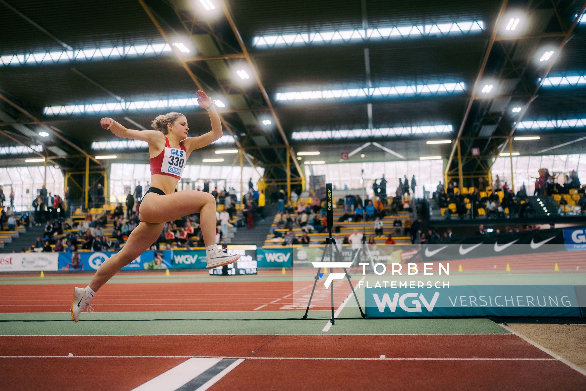 Meret Marie Plesse (VfL Eintracht Hannover) waehrend der 55. Deutsche Jugend-Hallenmeisterschaften U20 am 24.02.2024 in der Helmut-Körnig-Halle in Dortmund