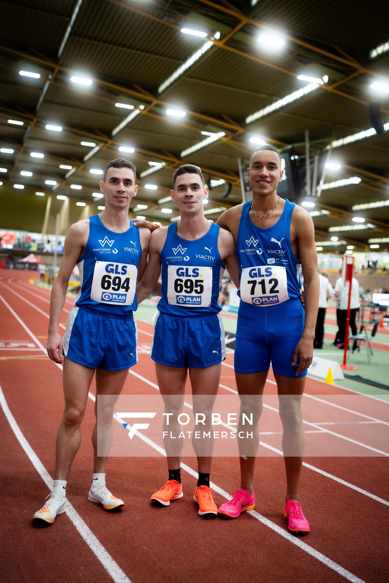 Constantin Feist (TV Wattenscheid 01), Maximilian Feist (TV Wattenscheid 01), Florian Zittel (TV Wattenscheid 01) waehrend der 55. Deutsche Jugend-Hallenmeisterschaften U20 am 24.02.2024 in der Helmut-Körnig-Halle in Dortmund