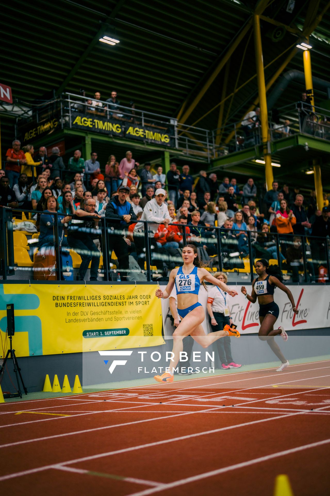 Johanna Martin (1. LAV Rostock) waehrend der 55. Deutsche Jugend-Hallenmeisterschaften U20 am 25.02.2024 in der Helmut-Körnig-Halle in Dortmund