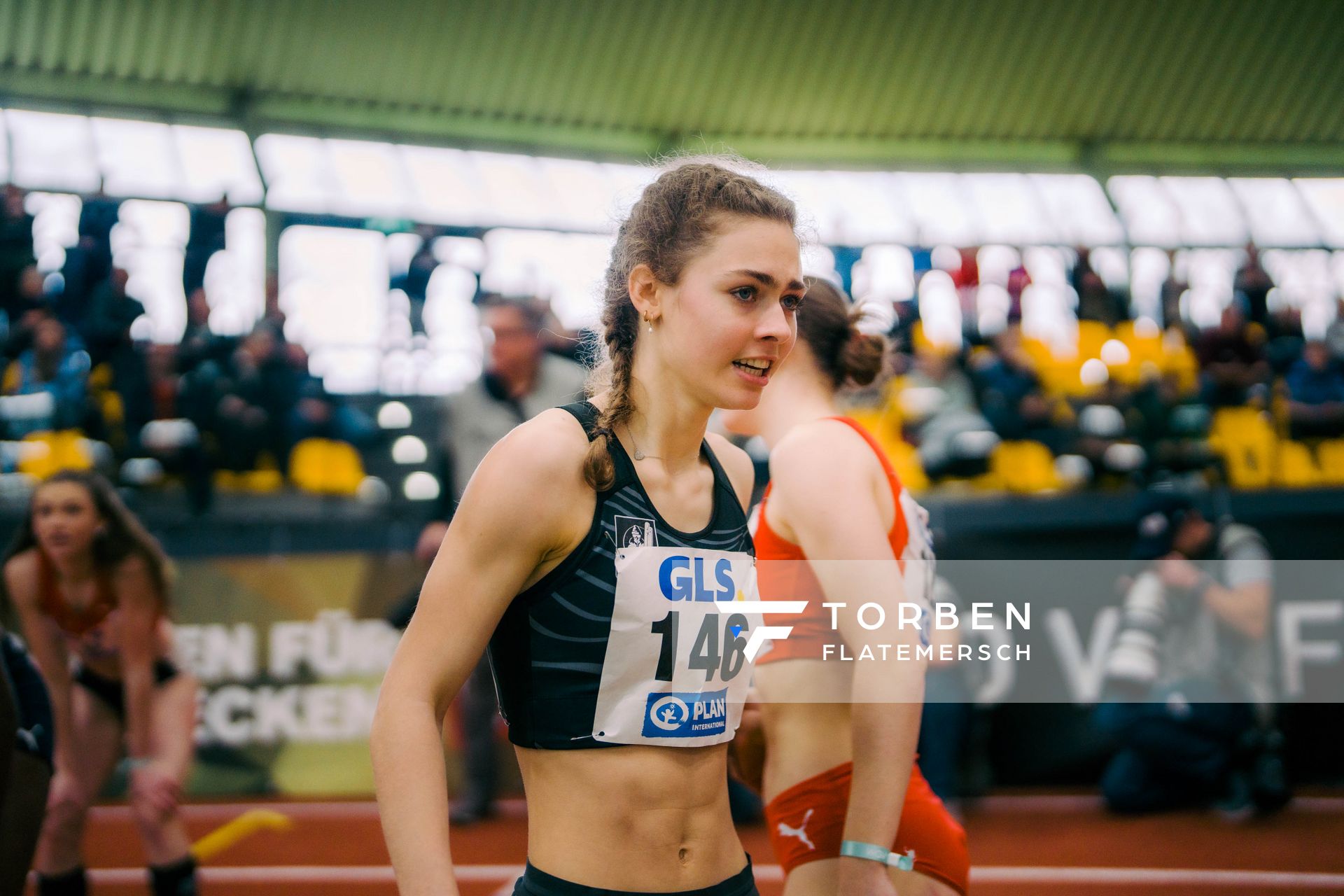 Elena Schernhardt (LG FESTINA Rupertiwinkel) waehrend der 55. Deutsche Jugend-Hallenmeisterschaften U20 am 25.02.2024 in der Helmut-Körnig-Halle in Dortmund