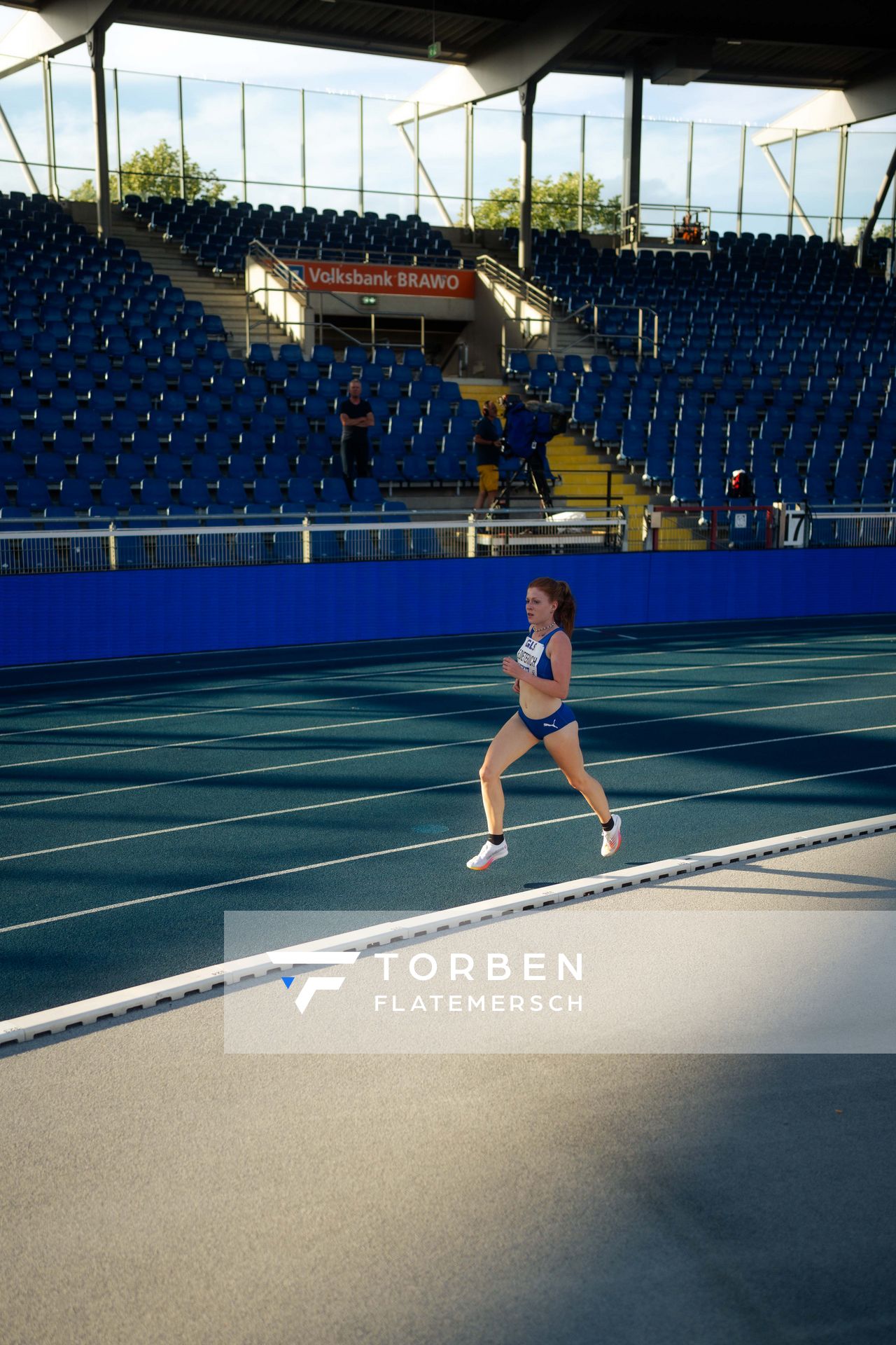 Eva Dieterich (LAV Stadtwerke Tübingen) am 28.06.2024 beim 5000m Lauf bei den deutschen Leichtathletik-Meisterschaften 2024 im Eintracht-Stadion in Braunschweig