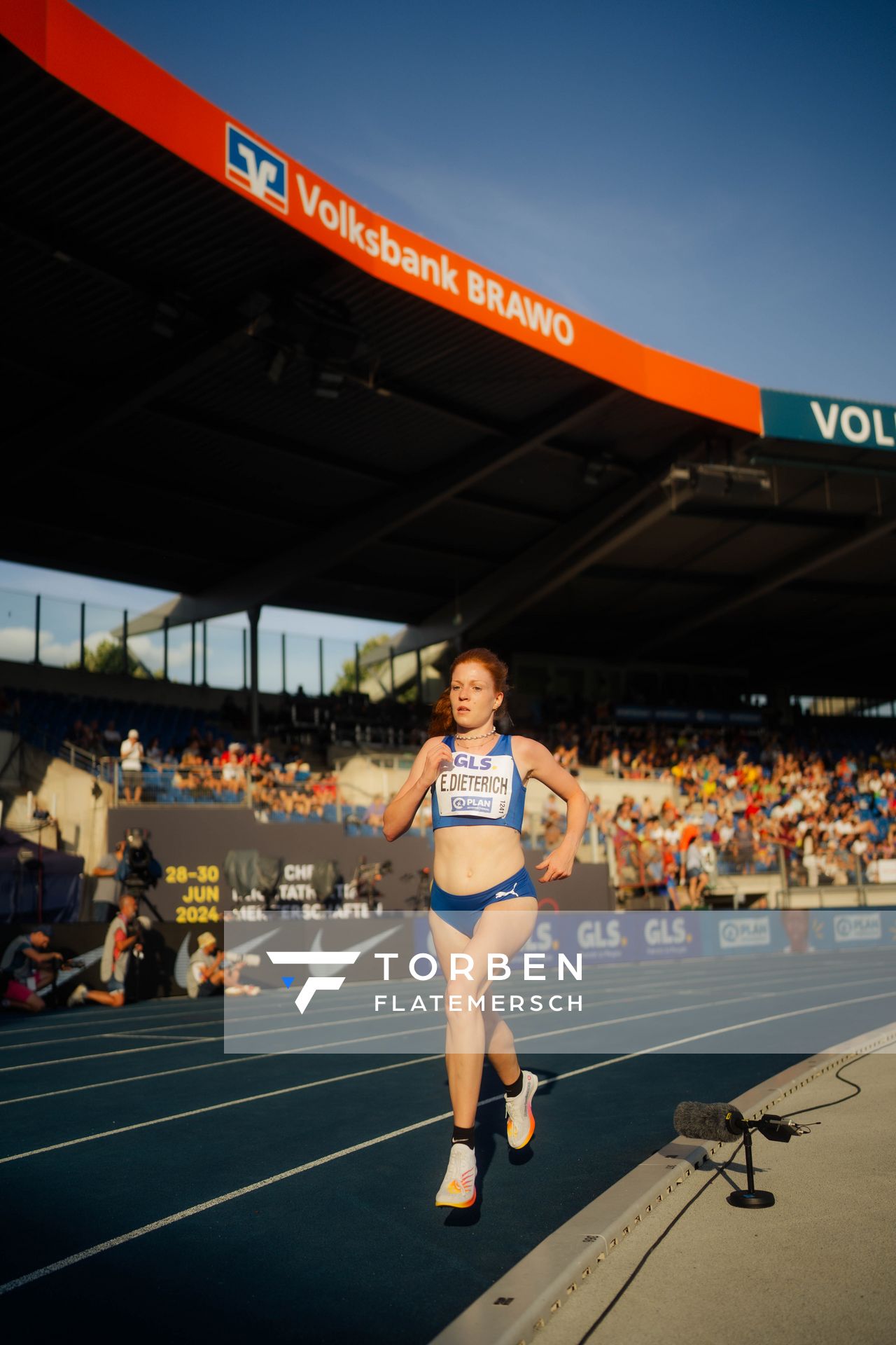 Eva Dieterich (LAV Stadtwerke Tübingen) am 28.06.2024 beim 5000m Lauf bei den deutschen Leichtathletik-Meisterschaften 2024 im Eintracht-Stadion in Braunschweig