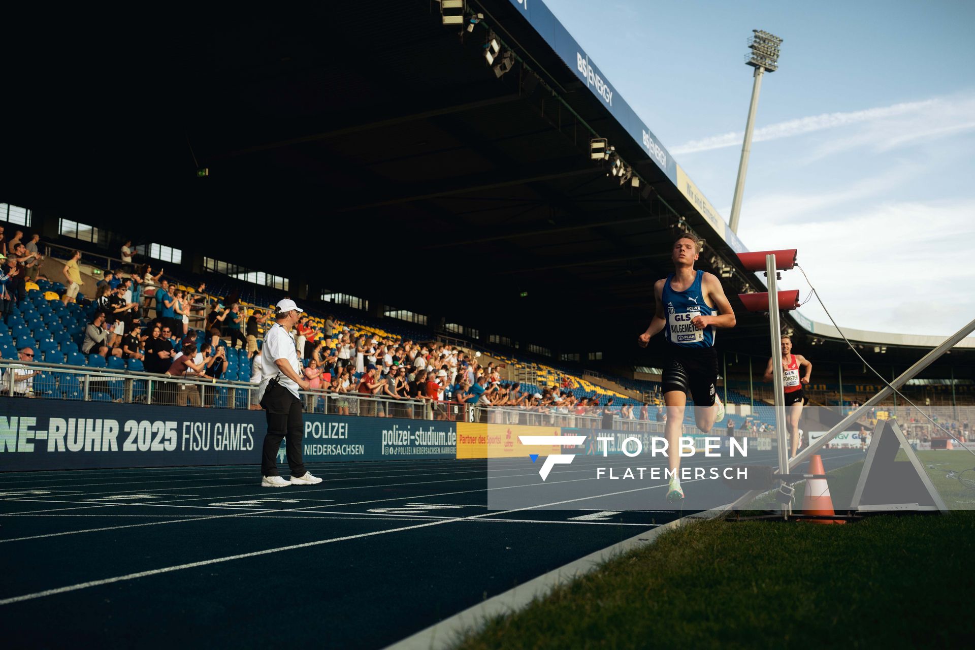 Jonas Kulgemeyer (OTB Osnabrück) am 28.06.2024 beim 5000m Lauf bei den deutschen Leichtathletik-Meisterschaften 2024 im Eintracht-Stadion in Braunschweig