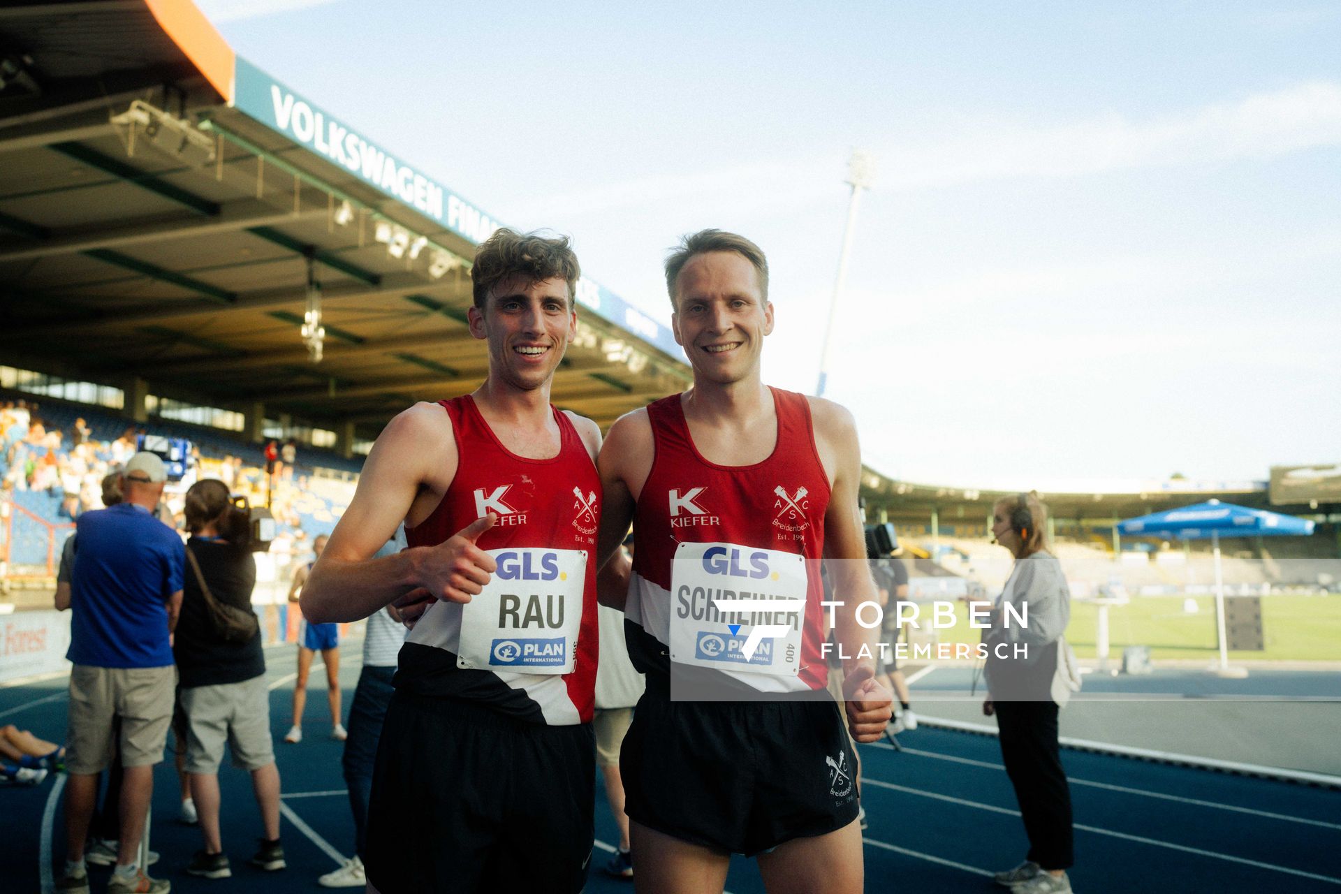 Lorenz Rau (ASC 1990 Breidenbach), Kilian Schreiner (ASC 1990 Breidenbach) am 28.06.2024 beim 5000m Lauf bei den deutschen Leichtathletik-Meisterschaften 2024 im Eintracht-Stadion in Braunschweig