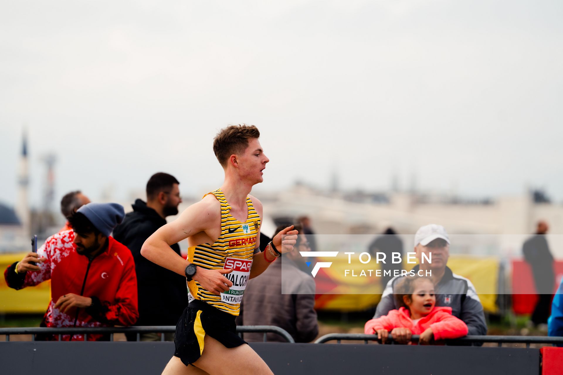 Paul Walochny (Germany) am 08.12.2024 bei den Crosslauf-Europameisterschaften in Antalya