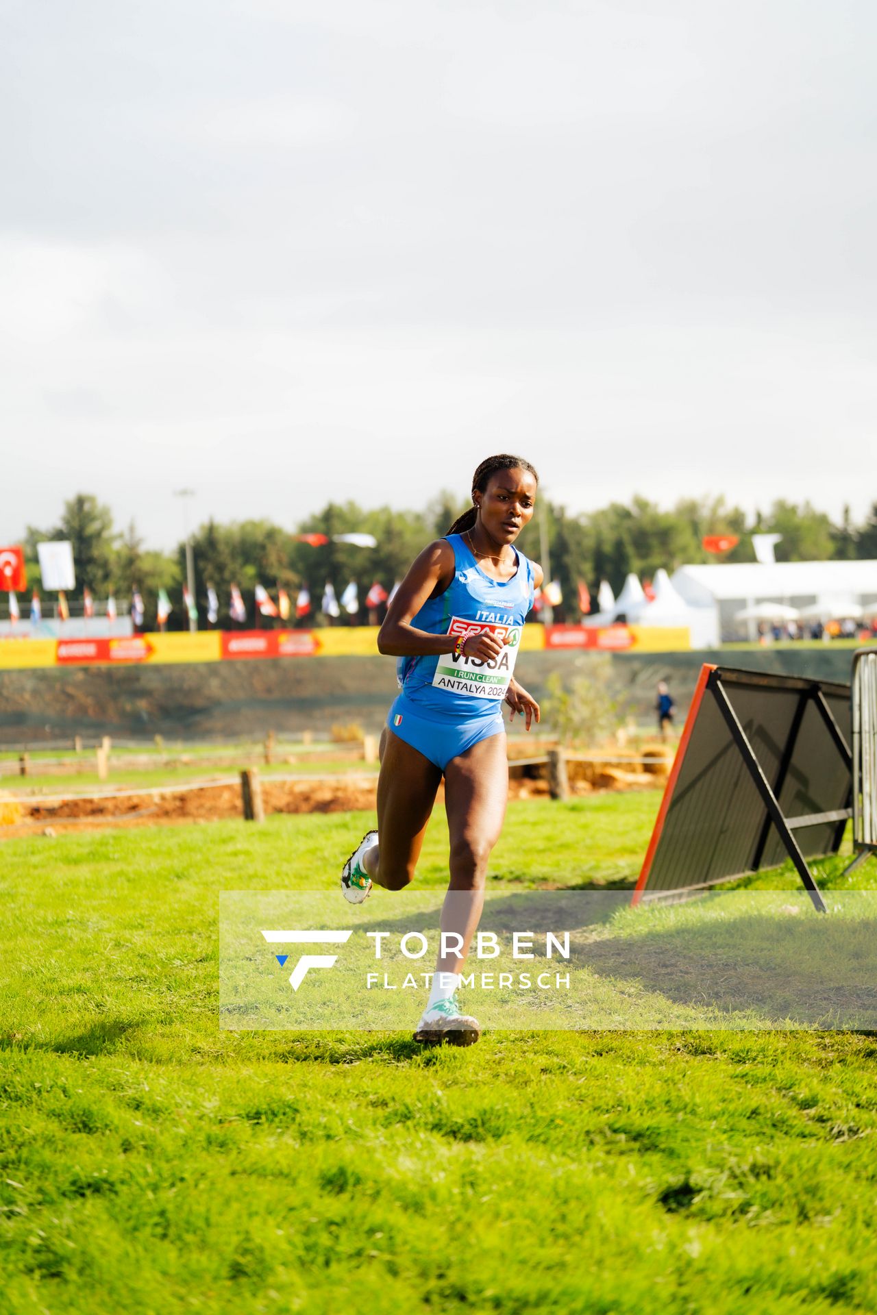 Sintayehu Vissa (Italy) am 08.12.2024 bei den Crosslauf-Europameisterschaften in Antalya