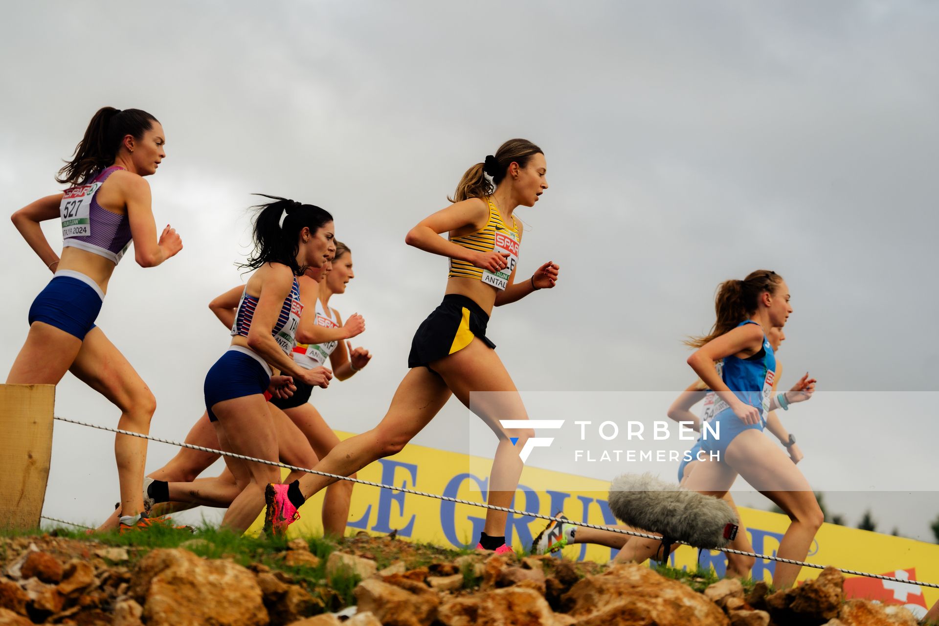 Hanna Klein (Germany) am 08.12.2024 bei den Crosslauf-Europameisterschaften in Antalya