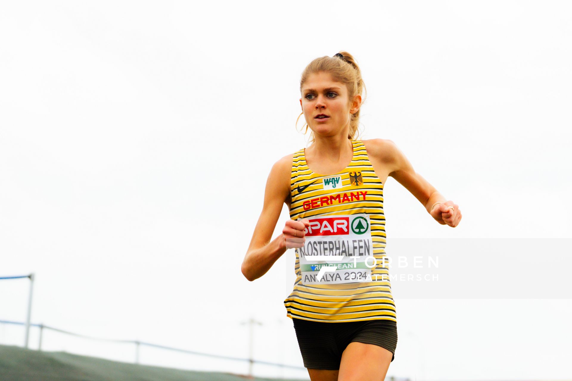 Konstanze Klosterhalfen (Germany) am 08.12.2024 bei den Crosslauf-Europameisterschaften in Antalya