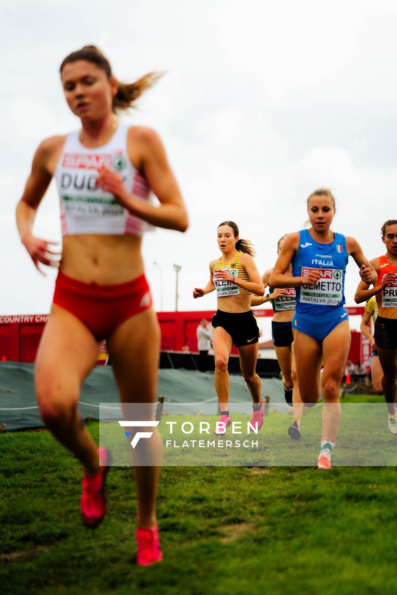 Hanna Klein (Germany) am 08.12.2024 bei den Crosslauf-Europameisterschaften in Antalya