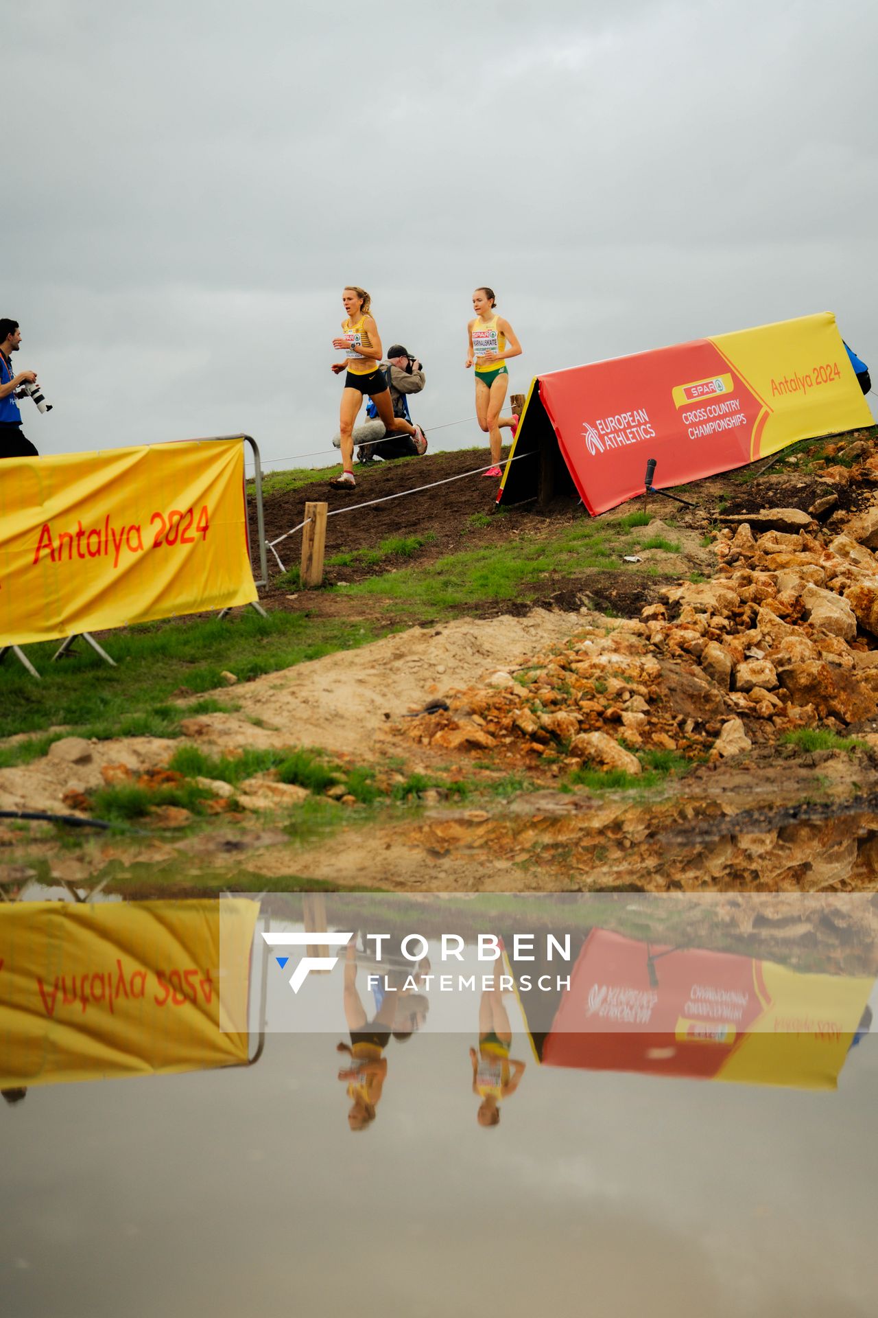 Domenika Mayer (Germany) am 08.12.2024 bei den Crosslauf-Europameisterschaften in Antalya