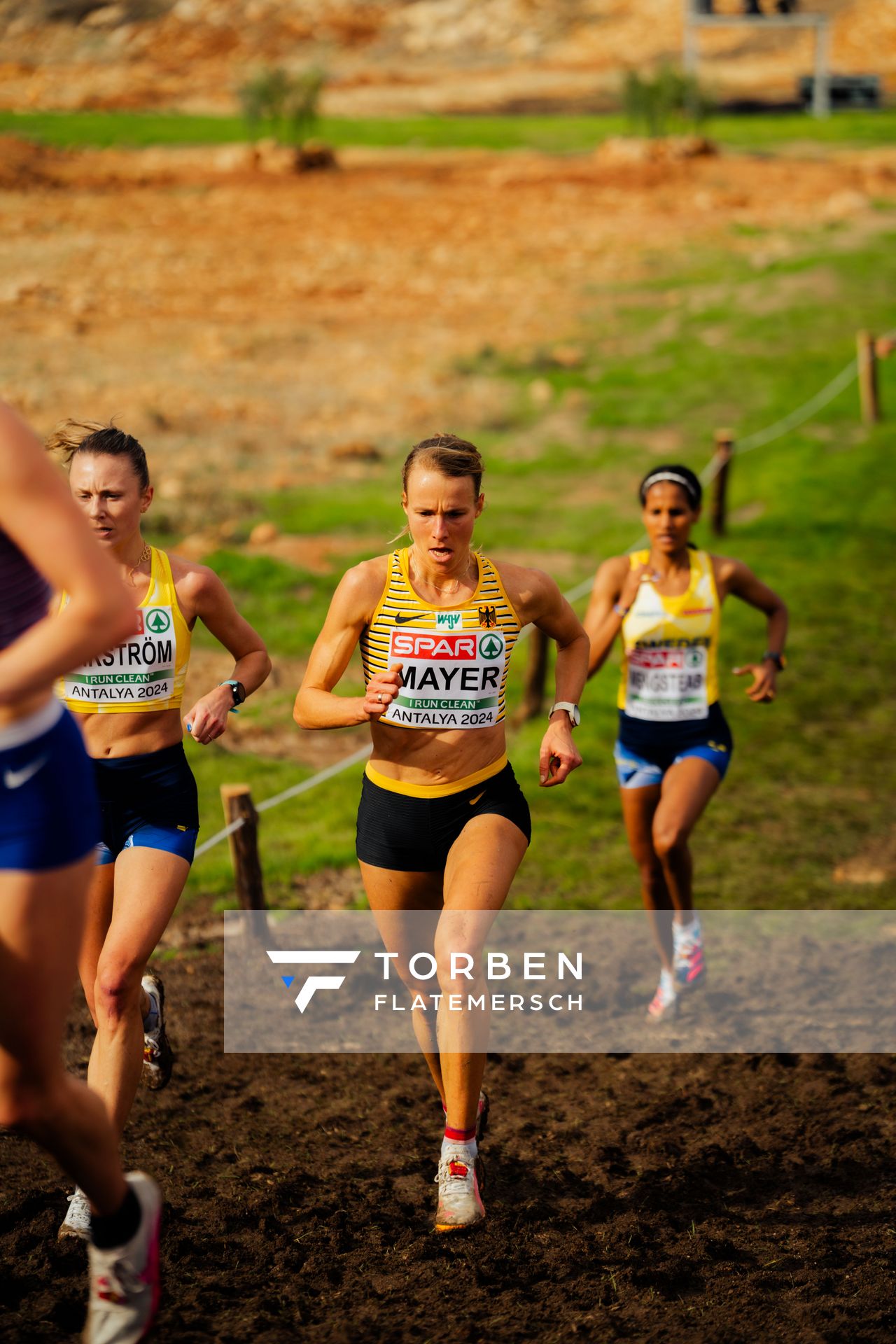 Domenika Mayer (Germany) am 08.12.2024 bei den Crosslauf-Europameisterschaften in Antalya