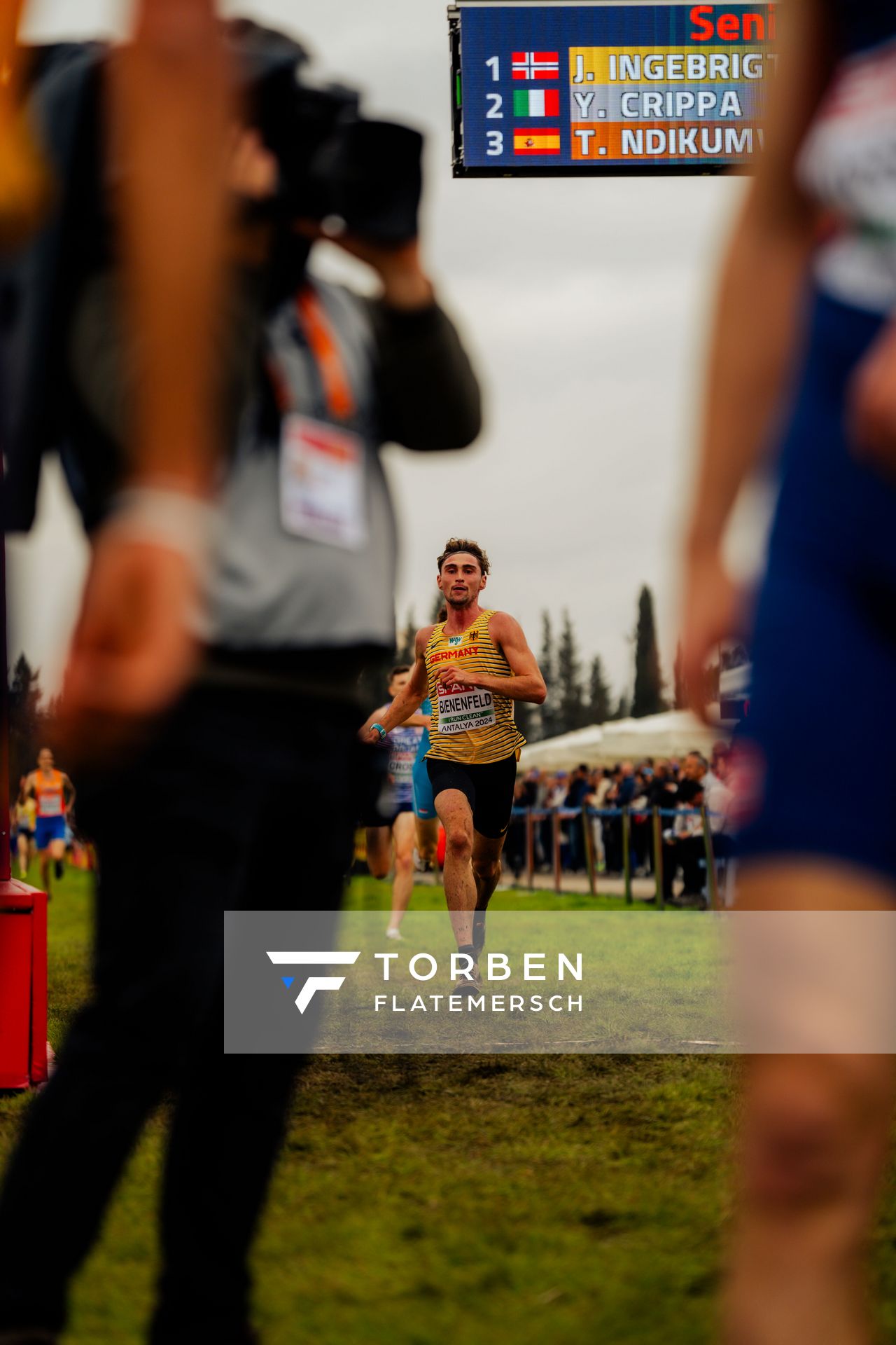 Davor Aaron Bienenfeld (Germany) am 08.12.2024 bei den Crosslauf-Europameisterschaften in Antalya