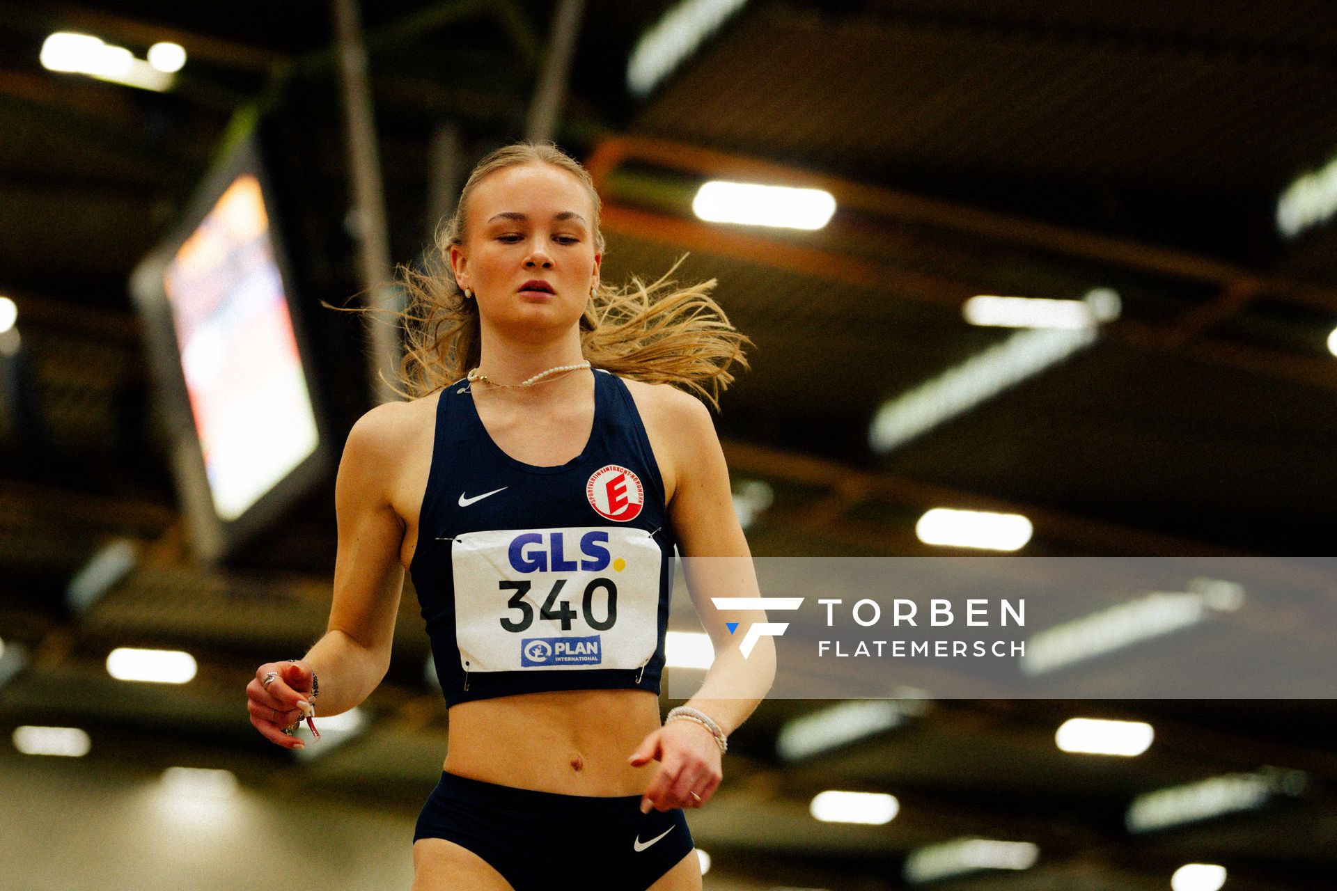 Charlotte Grimm (SV Eintracht Nordhorn) waehrend den deutschen Jugend-Hallenmeisterschaften U20 am 15.02.2025 in der Helmut-Körnig-Halle in Dortmund