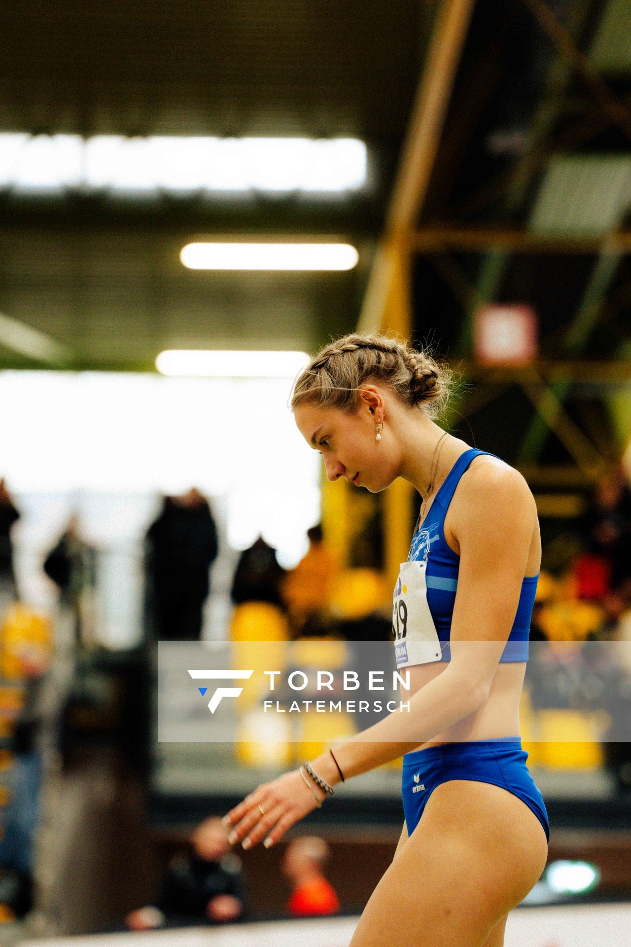 Lotta-Henrike Werner (LG Weserbergland) waehrend den deutschen Jugend-Hallenmeisterschaften U20 am 15.02.2025 in der Helmut-Körnig-Halle in Dortmund