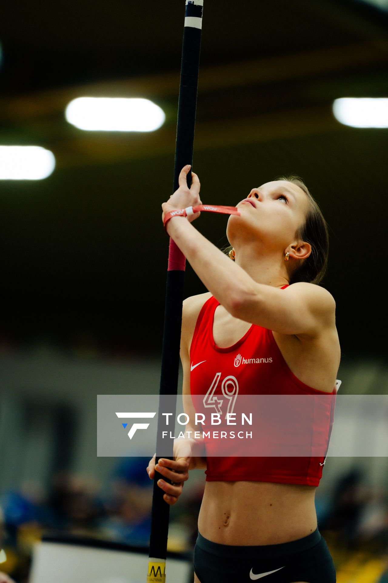 Klara Härke (MTV 49 Holzminden) waehrend den deutschen Jugend-Hallenmeisterschaften U20 am 15.02.2025 in der Helmut-Körnig-Halle in Dortmund