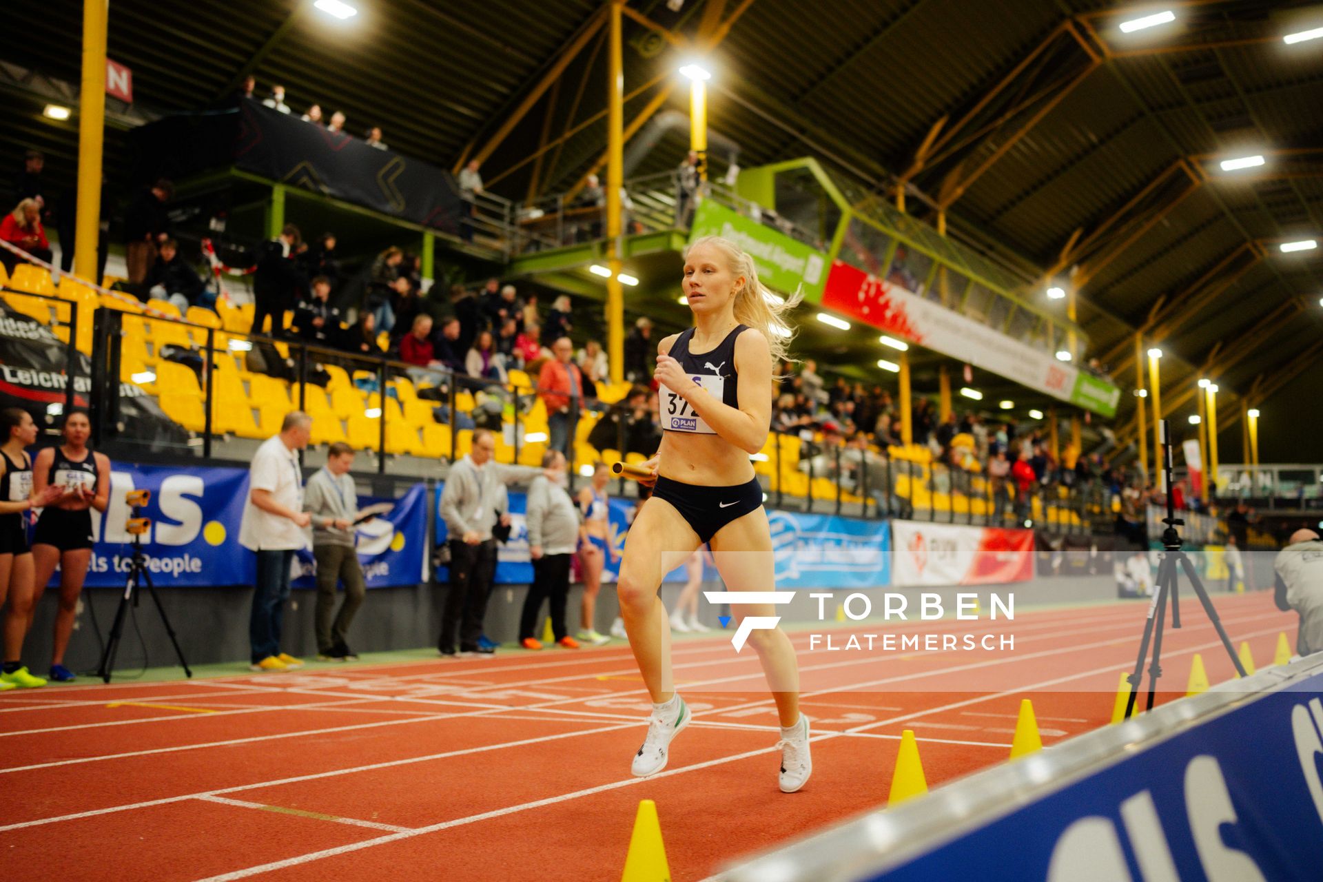Stephanie Kitz (Cologne Athletics) waehrend den deutschen Jugend-Hallenmeisterschaften U20 am 15.02.2025 in der Helmut-Körnig-Halle in Dortmund