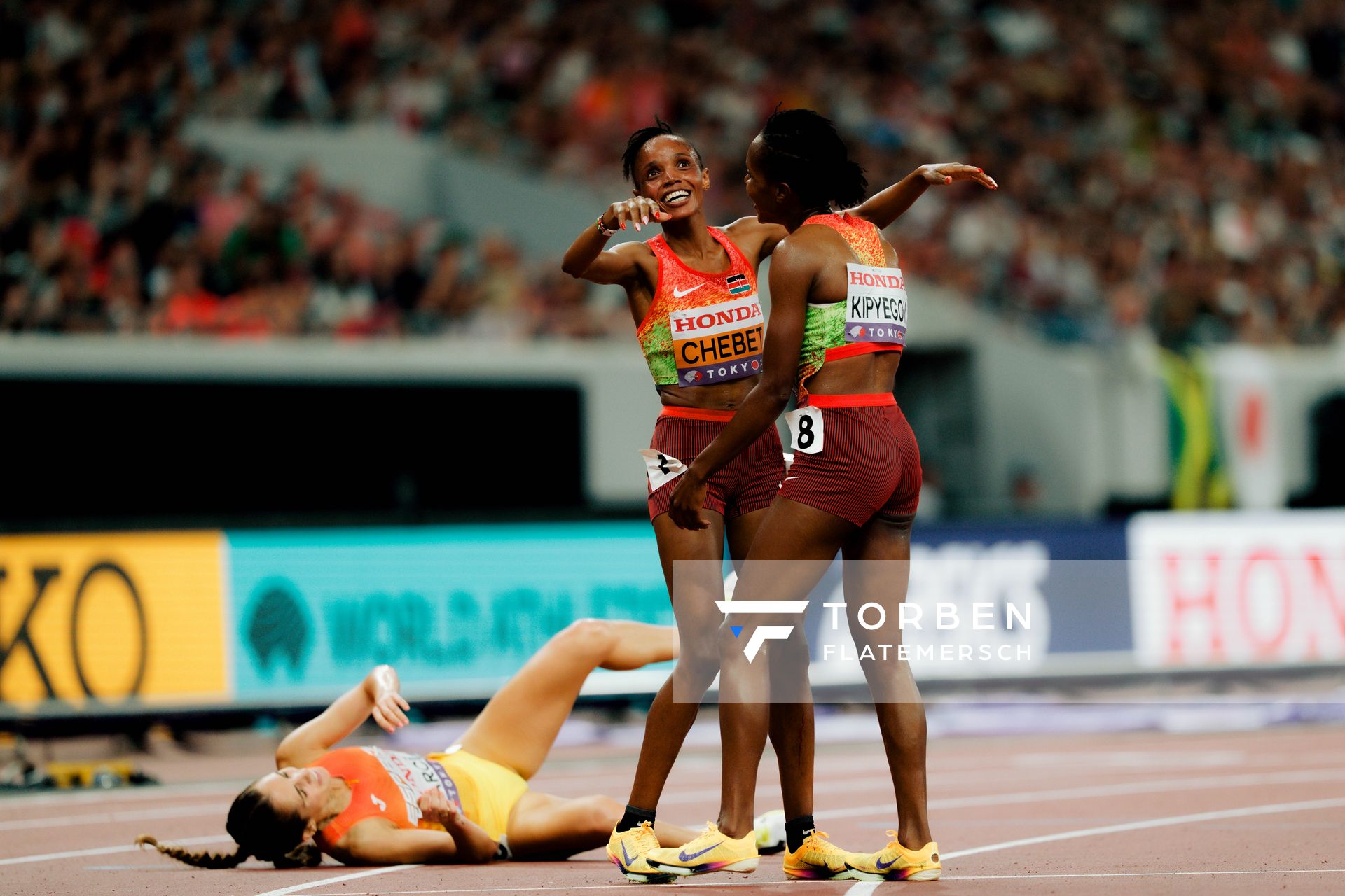Beatrice Chebet (KEN), Faith Kipyegon (KEN) during the World Athletics Championships on 20.09.2025 in Tokyo.