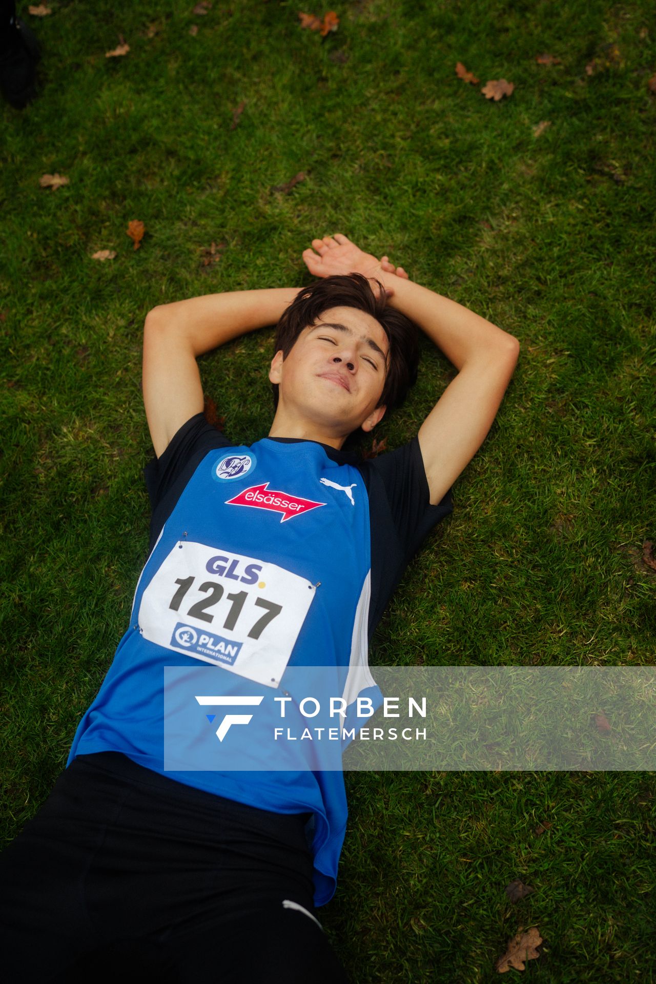 Philipp Lehr (VfL Sindelfingen) im Lauf L02 - Männliche Jugend U18 bei den Deutschen Meisterschaften im Crosslauf auf dem Sportgelände Bürgerpark Nord am 29.11.2025 in Darmstadt