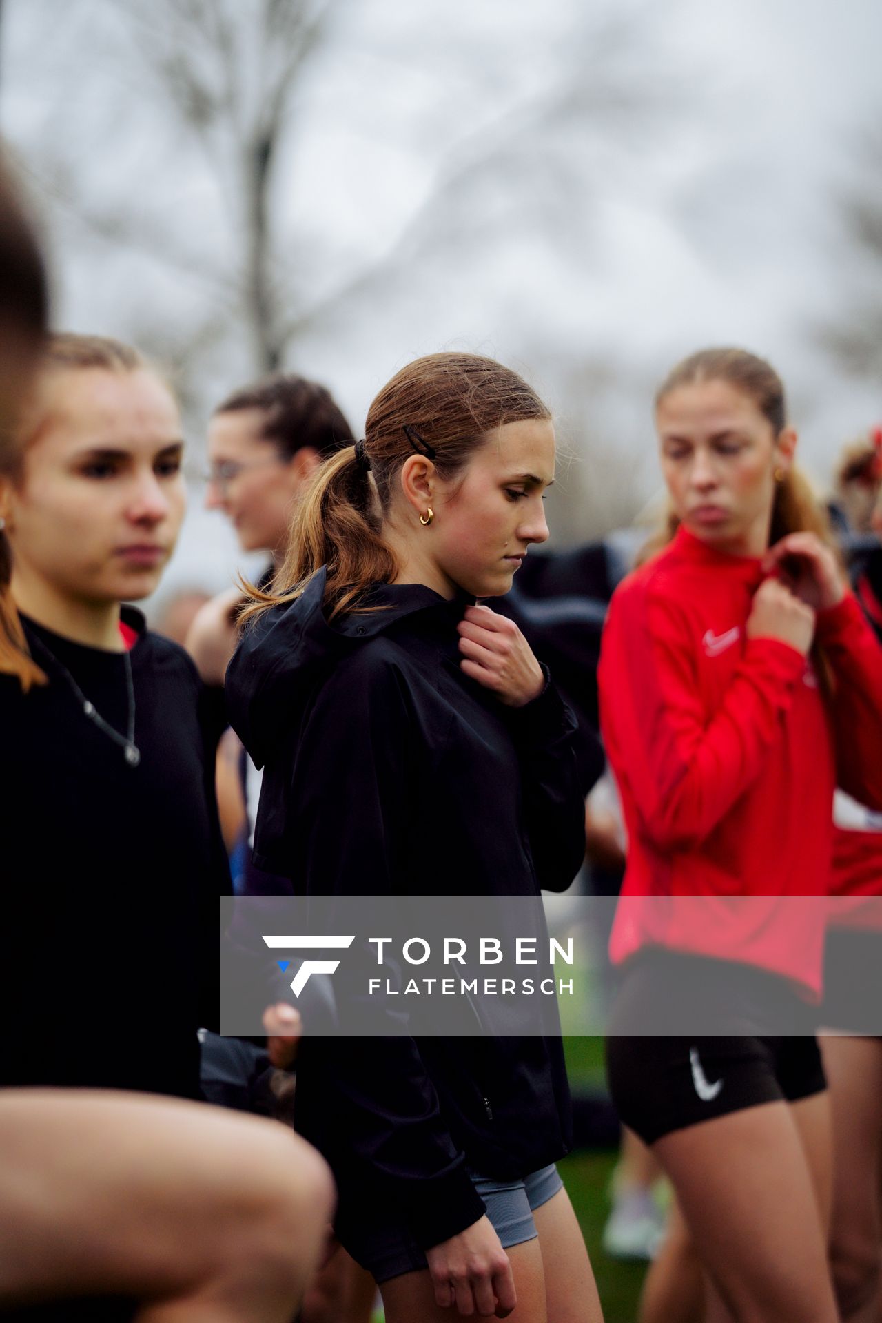 Lera Miller (VfL Löningen) im Lauf L03 - Weibliche Jugend U20 bei den Deutschen Meisterschaften im Crosslauf auf dem Sportgelände Bürgerpark Nord am 29.11.2025 in Darmstadt