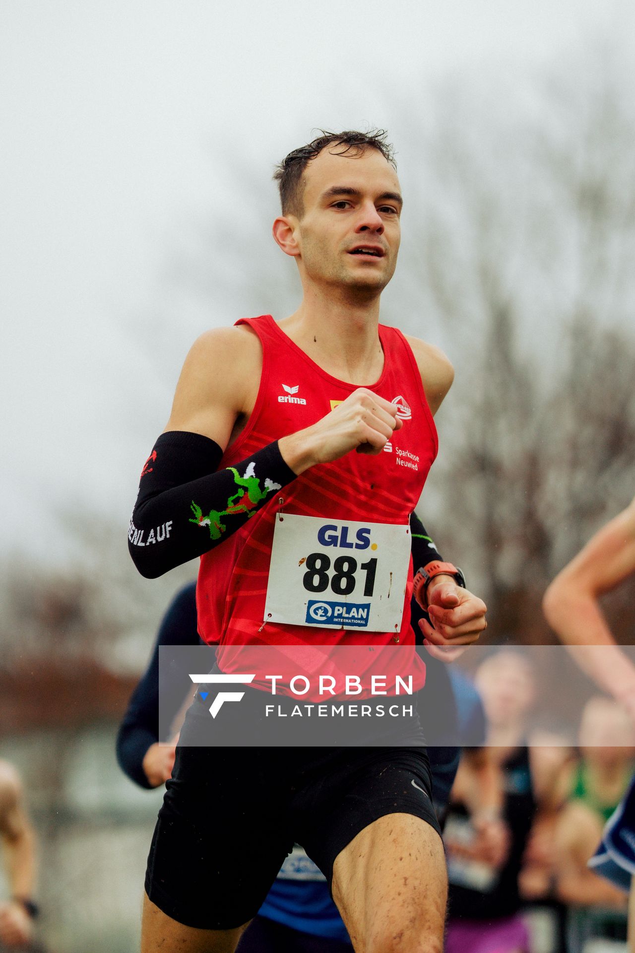 Tim Waldstädt (LG Rhein-Wied) im Lauf L10 - Männer, U23 Langstrecke bei den Deutschen Meisterschaften im Crosslauf auf dem Sportgelände Bürgerpark Nord am 30.11.2025 in Darmstadt