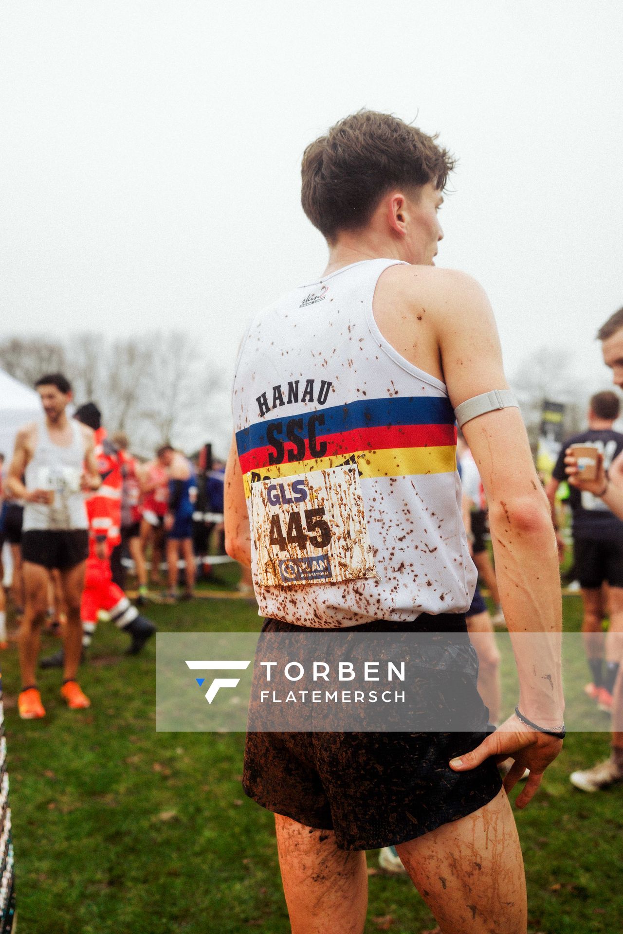 Marius Abele (SSC Hanau-Rodenbach) im Lauf L10 - Männer, U23 Langstrecke  bei den Deutschen Meisterschaften im Crosslauf auf dem Sportgelände Bürgerpark Nord am 30.11.2025 in Darmstadt