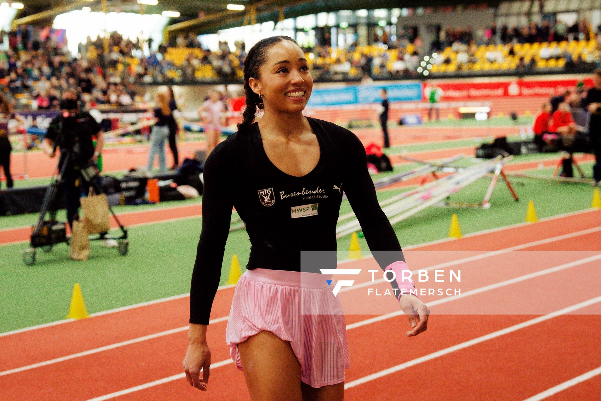 Jacqueline Otchere (MTG Mannheim) am 08.02.2026 beim Sparkassen Indoor Meeting in der Helmut-Körnig-Halle in Dortmund