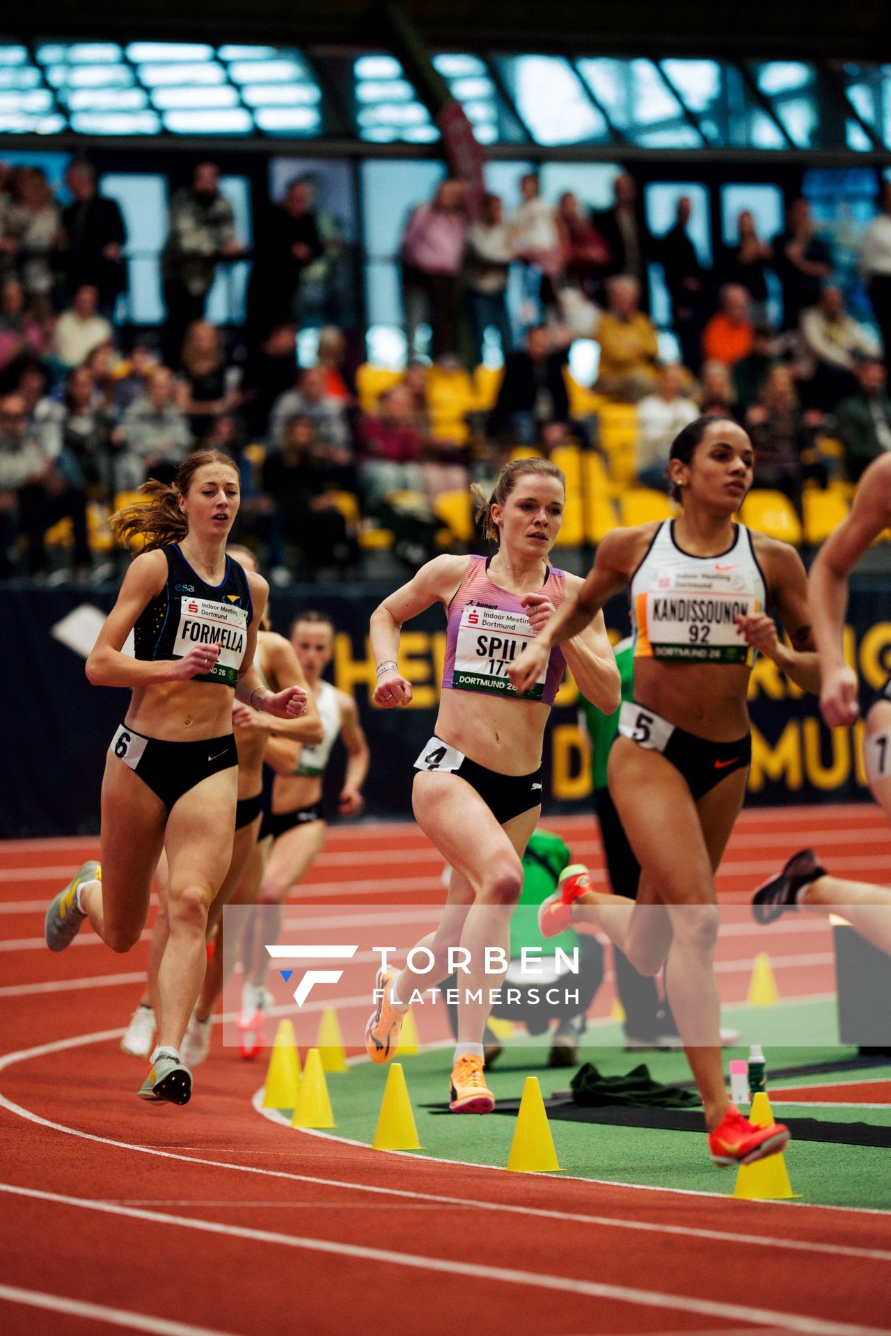 Tanja Spill (TSV Bayer Dormagen), Aleksandra Formella (Polen) am 08.02.2026 beim Sparkassen Indoor Meeting in der Helmut-Körnig-Halle in Dortmund
