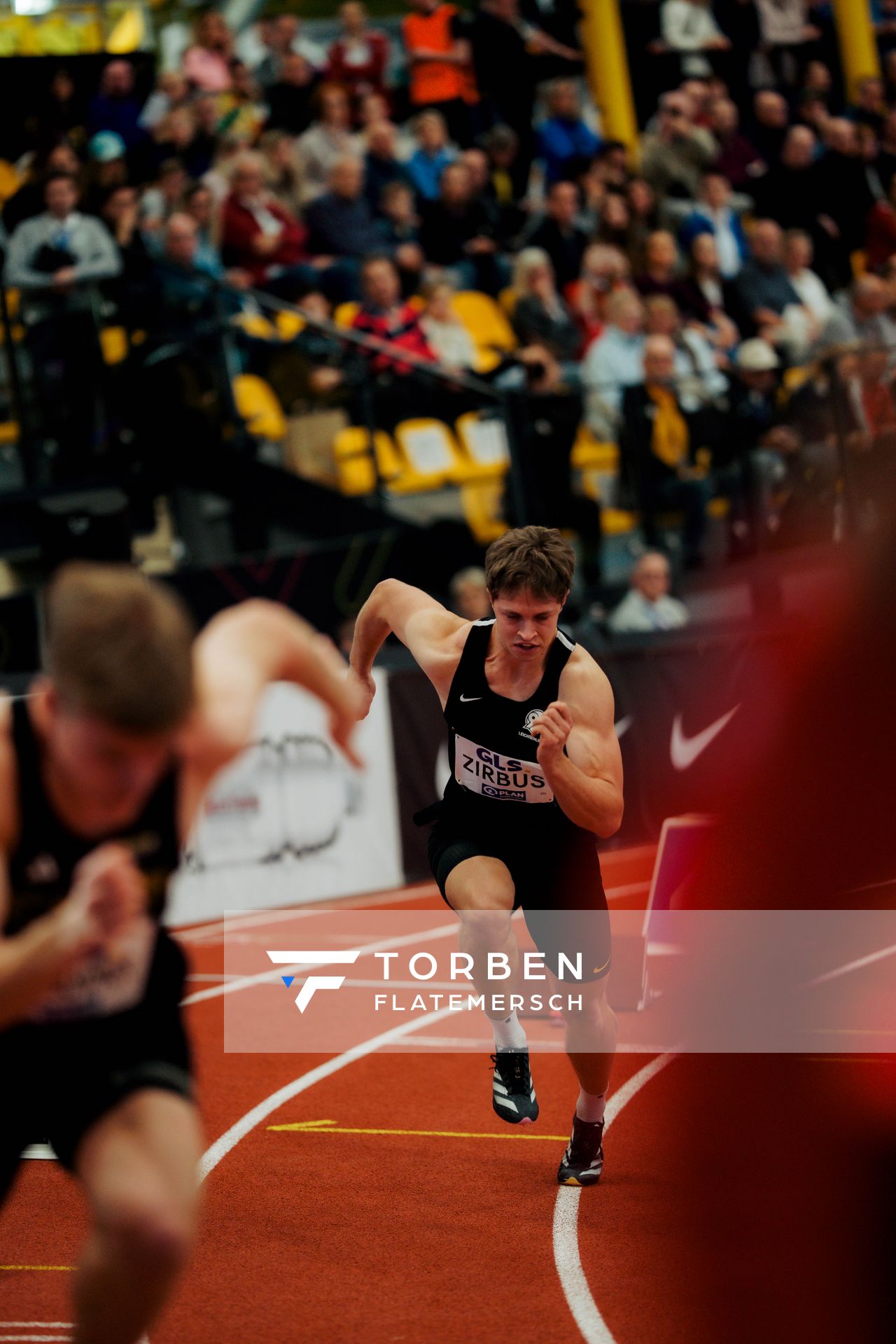 Milian Zirbus (Hannover 96) am 01.03.2026 bei den Deutschen Hallen Meisterschaften in der Helmut-Körnig-Halle in Dortmund