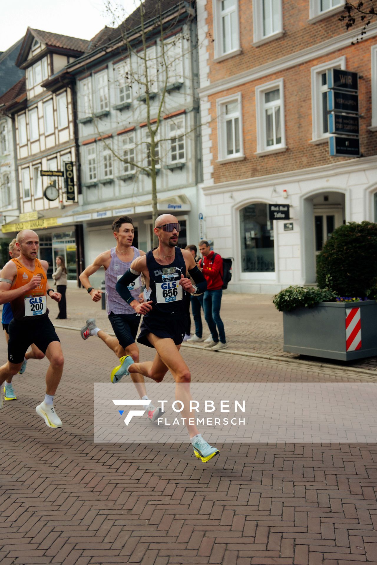 Florian Bremm (Franconia Athletics), Hendrik Pfeiffer (Düsseldorf Athletics) am 08.03.2026 bei den Deutschen Meisterschaften 10 km Straße in Uelzen