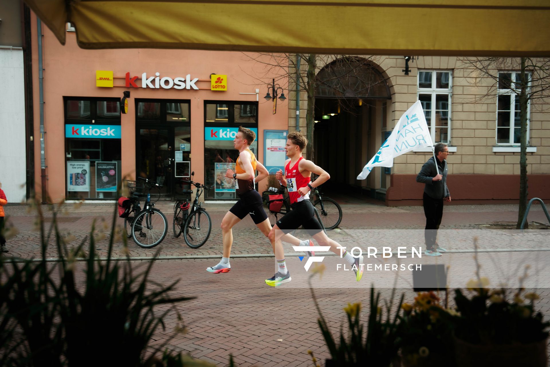 Jakob Dieterich (Franconia Athletics) Lars Franken (LG Olympia Dortmund) am 08.03.2026 bei den Deutschen Meisterschaften 10 km Straße in Uelzen