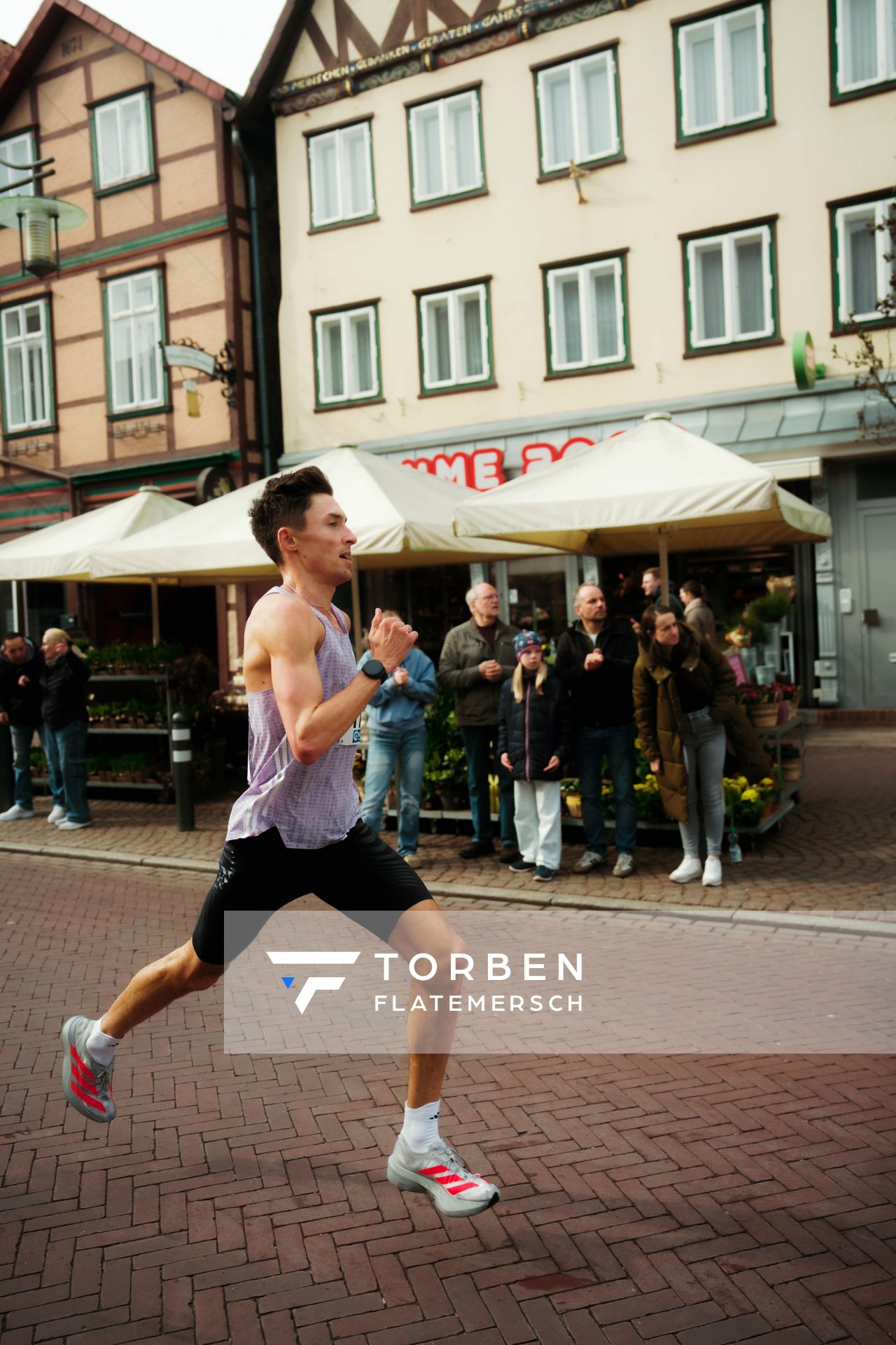Johannes Motschmann (SCC Berlin) am 08.03.2026 bei den Deutschen Meisterschaften 10 km Straße in Uelzen