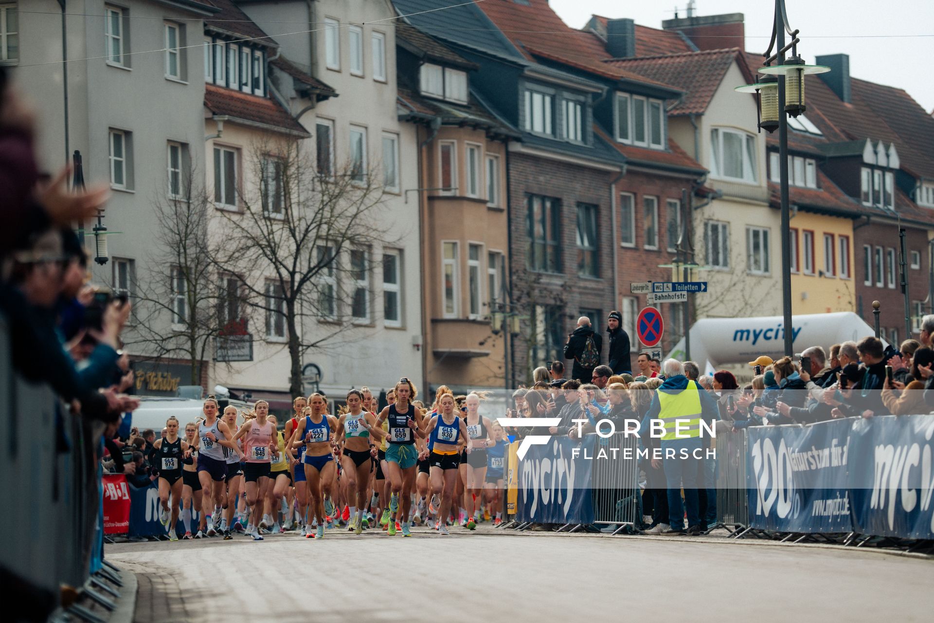 Domenika Mayer (LG TELIS FINANZ Regensburg), Gesa Felicitas Krause (Silvesterlauf Trier), Esther Pfeiffer (Düsseldorf Athletics), Eva Dieterich (LAV Stadtwerke Tübingen) am 08.03.2026 bei den Deutschen Meisterschaften 10 km Straße in Uelzen