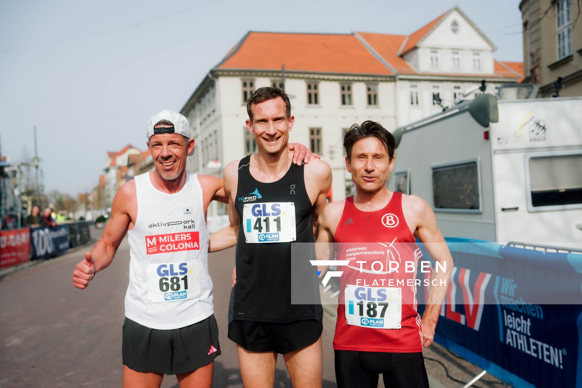 Markus Mey (Milers Colonia 2020), Matthias Weippert (TC Fiko Rostock), Carsten Hülss (ATS Buntentor Bremen) am 08.03.2026 bei den Deutschen Meisterschaften 10 km Straße in Uelzen