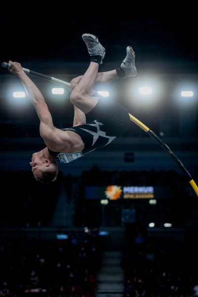 Sam Kendricks (USA) beim Stabhochsprung am 20.02.2022 beim ISTAF in Duesseldorf