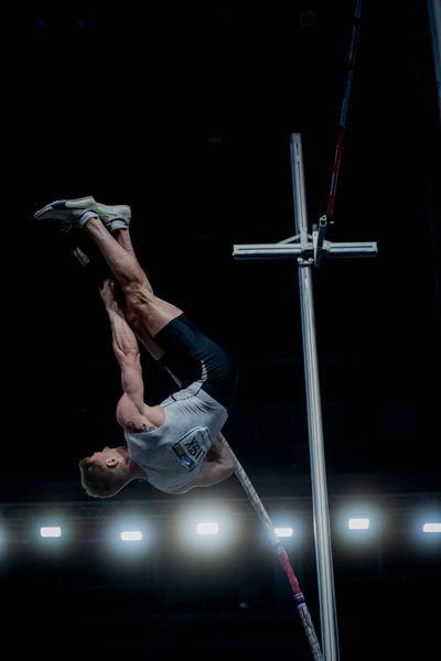 Piotr Lisek (POL) beim Stabhochsprung am 20.02.2022 beim ISTAF in Duesseldorf