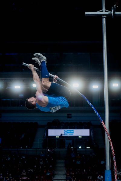 Matt Ludwig (USA) beim Stabhochsprung am 20.02.2022 beim ISTAF in Duesseldorf