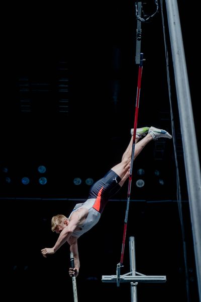 Piotr Lisek (POL) beim Stabhochsprung am 20.02.2022 beim ISTAF in Duesseldorf