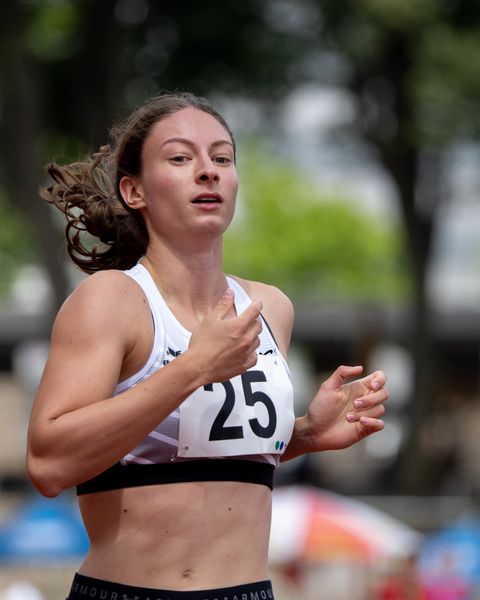 Annkathrin Hoven (ART Duesseldorf) ueber 100m am 11.07.2020 waehrend dem Backontrack-Meeting in Dortmund