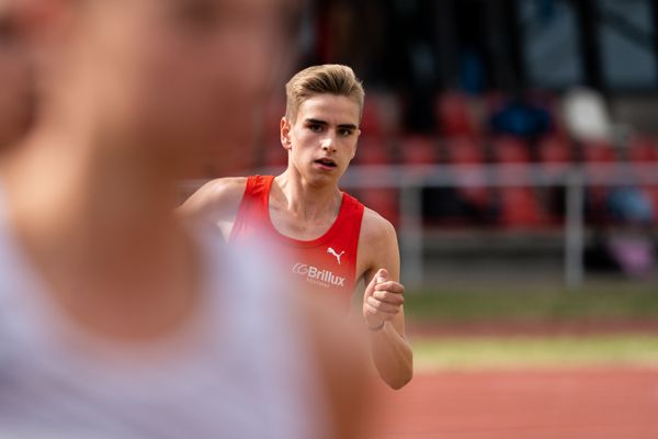 Silas Zahlten (LG Brillux Muenster) am 25.07.2020 waehrend der Laufnacht der Sparkassen Gala in Regensburg