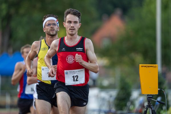 Marvin Dierker (LG Osnabrueck) am 25.07.2020 waehrend der Laufnacht der Sparkassen Gala in Regensburg