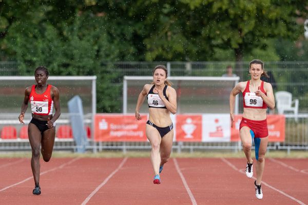 Brenda Cataria-Byll (LG Olympia Dortmund), Marina Scherzl (LG Kreis Dachau), Louise Wieland (Hamburger SV) ueber 200m am 26.07.2020 waehrend der Sparkassen Gala in Regensburg