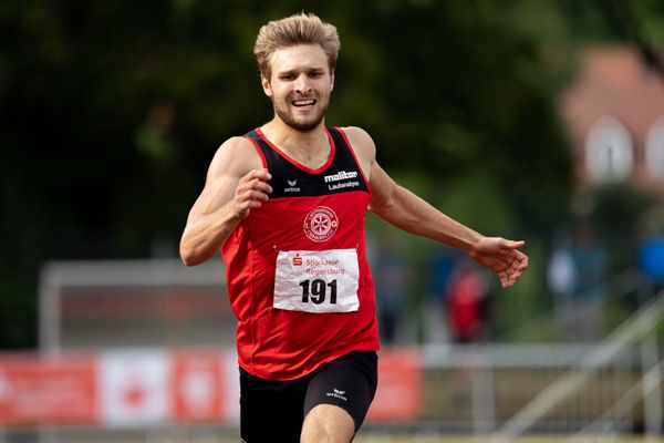 Fabian Dammermann (LG Osnabrueck) ueber 400m am 26.07.2020 waehrend der Sparkassen Gala in Regensburg