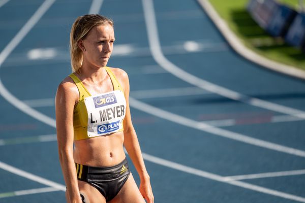 Deutsche Vizemeisterin ueber 3000m Hindernis Lea Meyer (VfL Loeningen) freut sich ueber Silber am 08.08.2020 waehrend den deutschen Leichtathletik-Meisterschaften 2020 im Eintracht-Stadion in Braunschweig