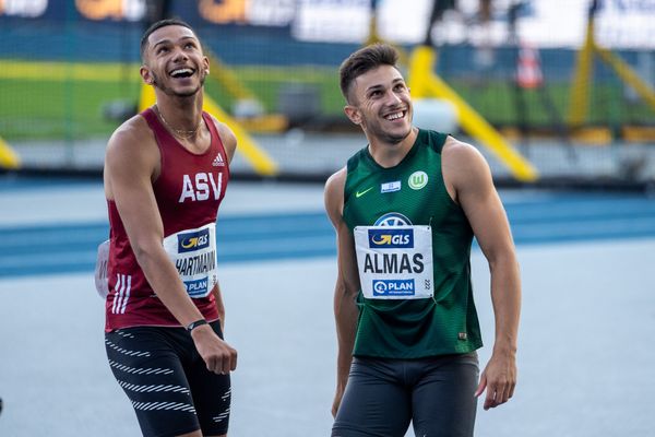 Deutscher Meister Deniz Almas (VfL Wolfsburg) und Vizemeister Joshua Hartmann (ASV Koeln) ueber 100m am 08.08.2020 waehrend den deutschen Leichtathletik-Meisterschaften 2020 im Eintracht-Stadion in Braunschweig